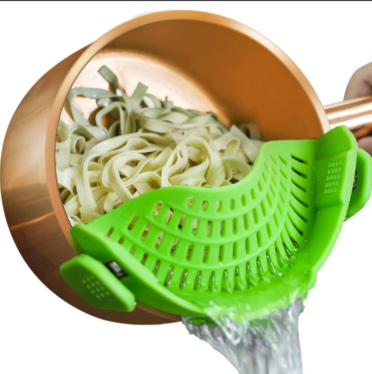 Universal Food Colanders Strainers – Heat Resistant Silicone Clip-On Pot Strainer for Pasta, Veggies, and More